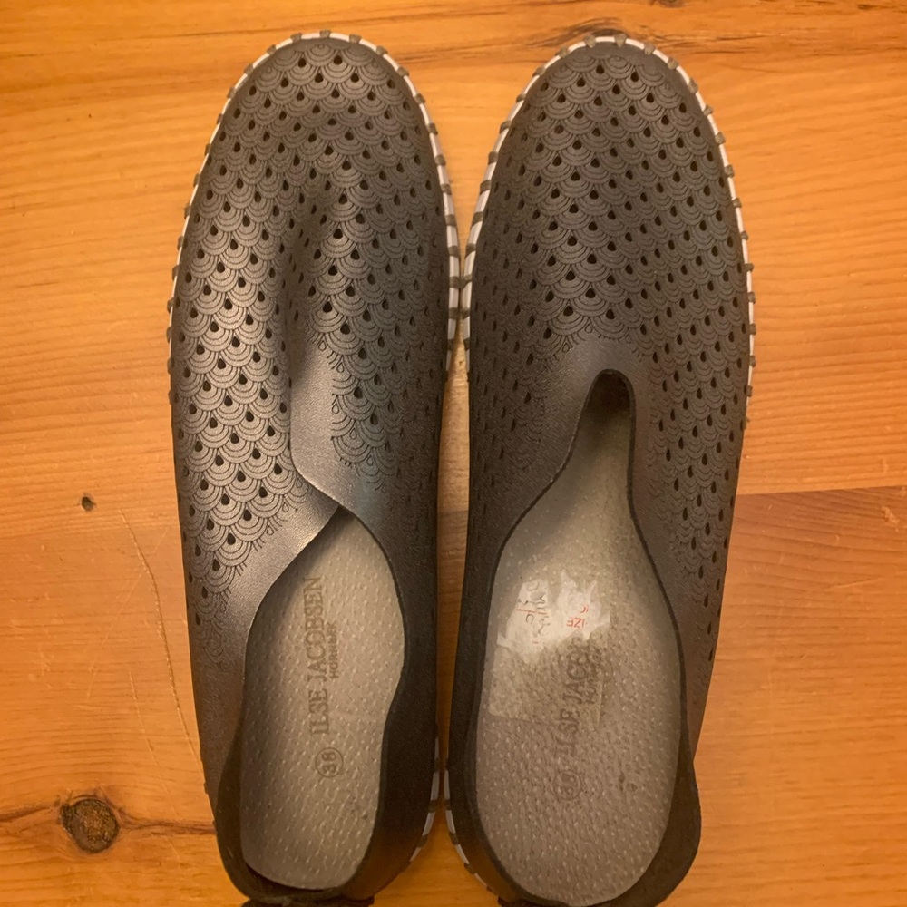 Isle Jacobsen Tulip - Gun Metal Leather